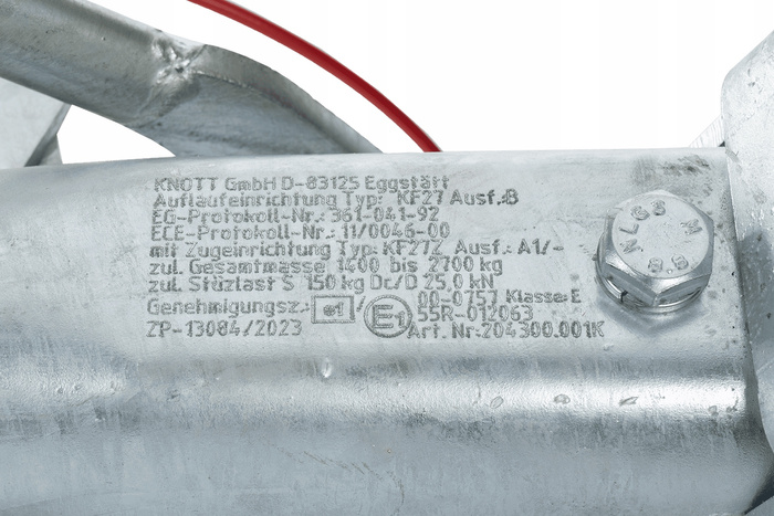 KNOTT KF27B ülejooksuseade koos K27A haakeseadmega 2700kg haagisele koos V-tüüpi veotiisli ja tugiratta toega